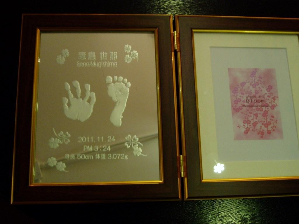 フォトフレーム 写真たて 出産祝い 手形